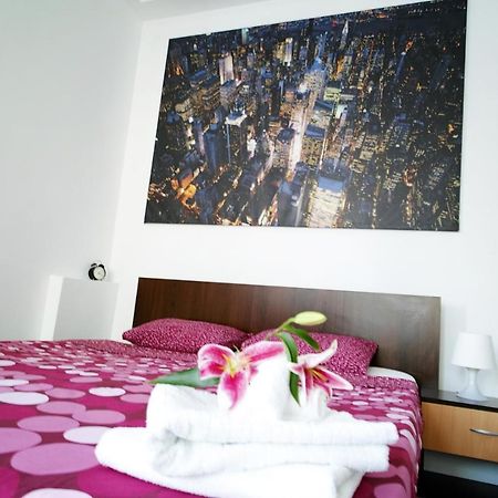 Apartament Luxury Apartament Bukareszt Zewnętrze zdjęcie